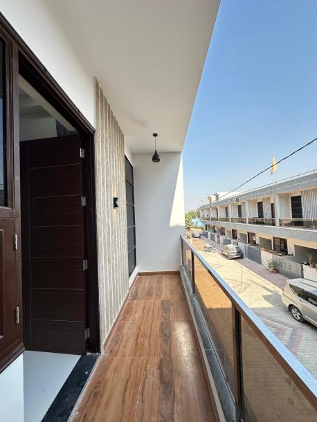 15*51  =85 gaj villa fully duplex 3 bhk-9